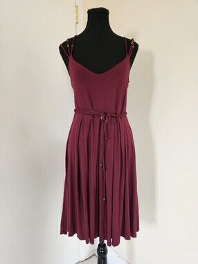 YGGDRASIL  Burgundy Belted Midi Dress
